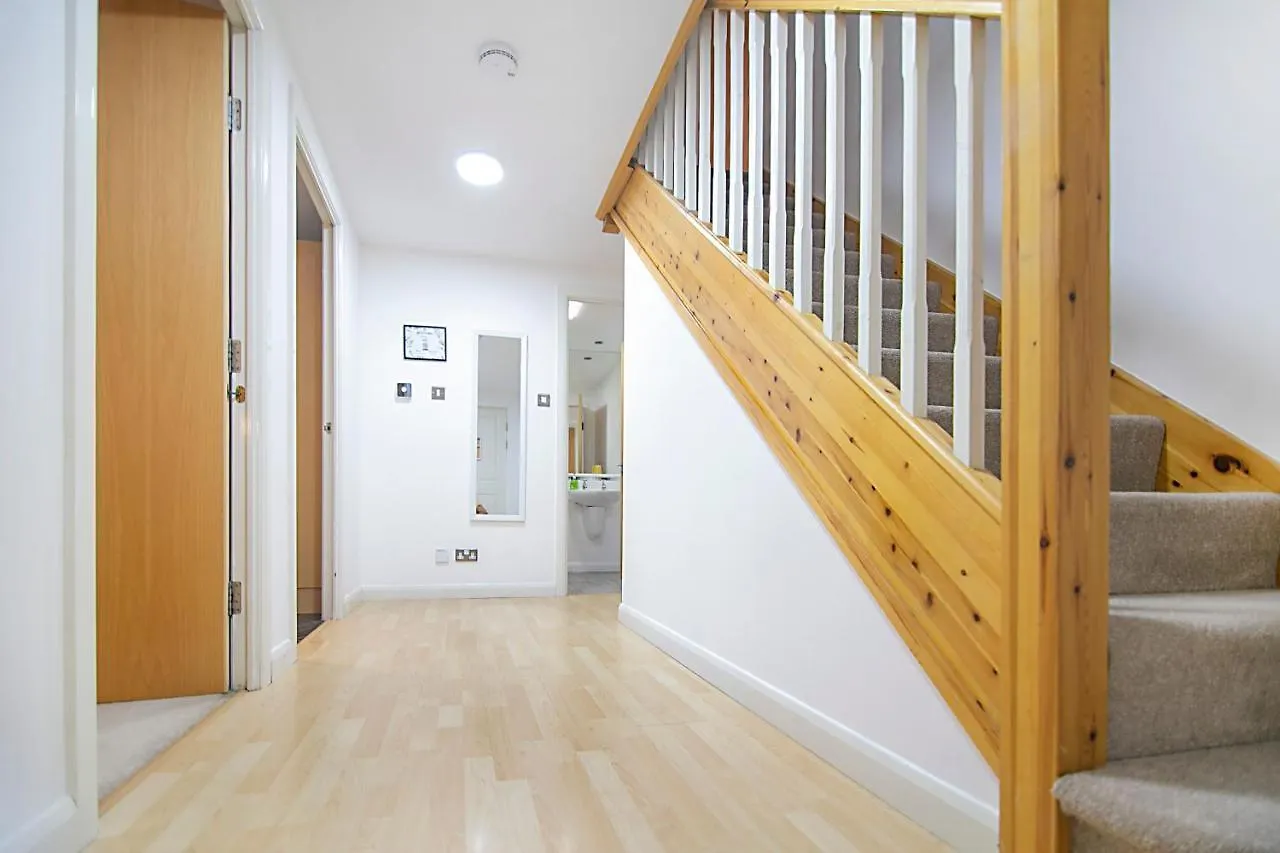 Bannermill Place Lodge ✪ Grampian Lettings Ltd Aberdeen Apartmán